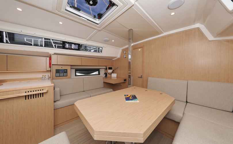 Photo Bavaria C42 (2024)