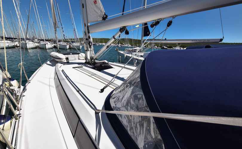 Bavaria C42