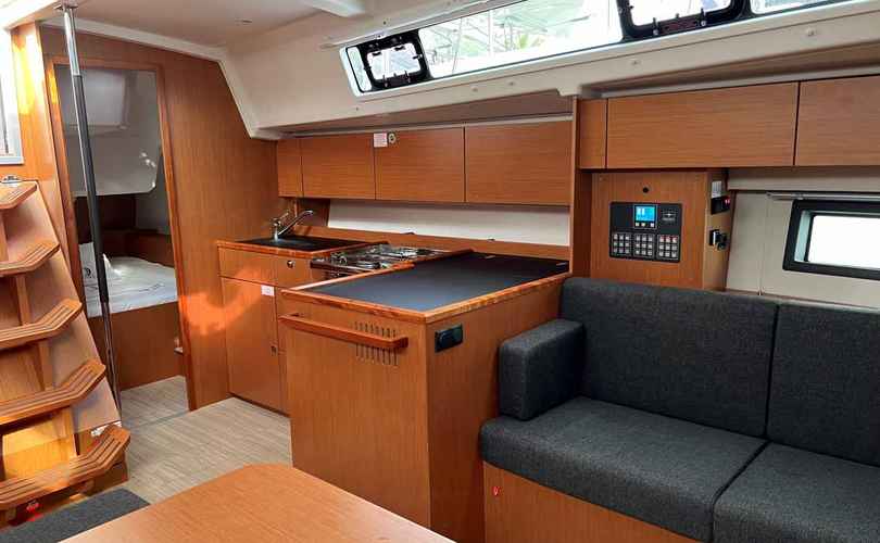 Photo Bavaria C42 (2023)