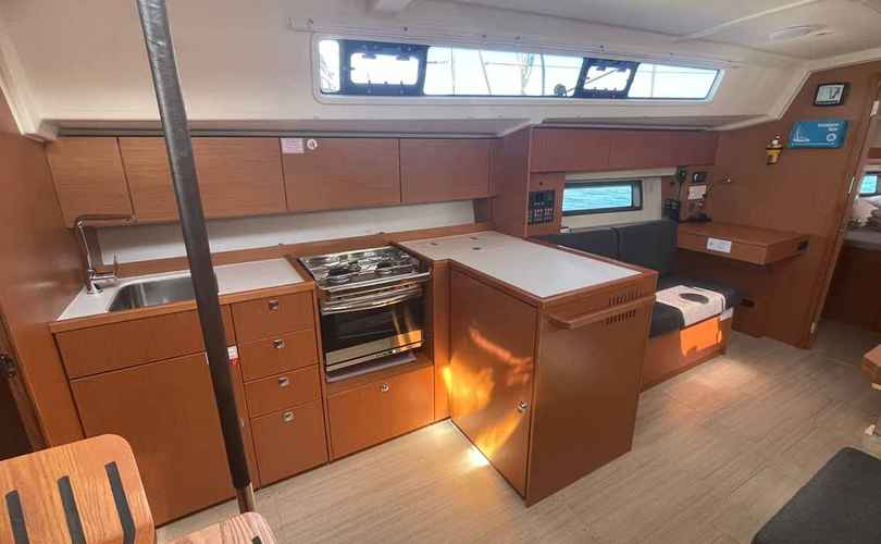 Photo Bavaria C42 (2024)