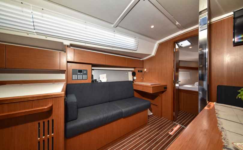 Bavaria C42