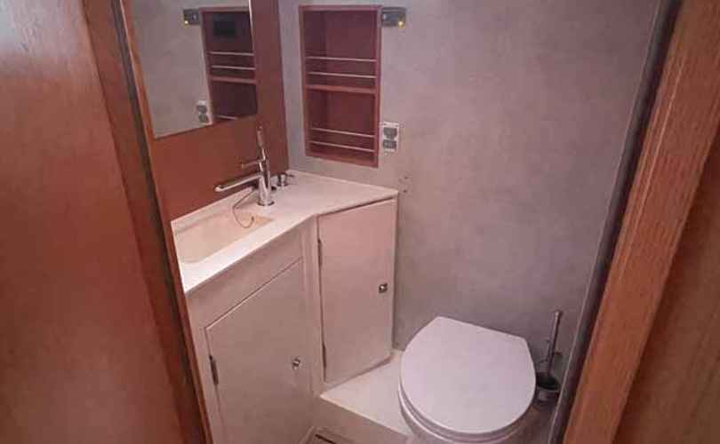 Photo Bavaria C42 (2024)