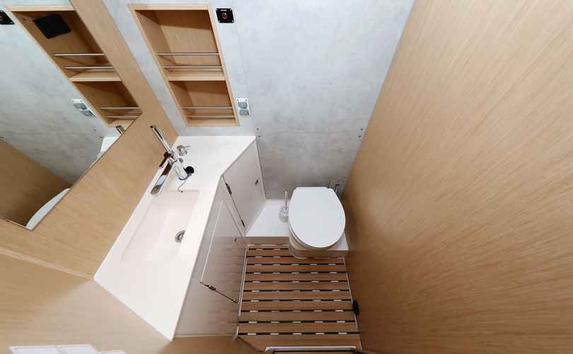 Photo Bavaria C42 (2024)