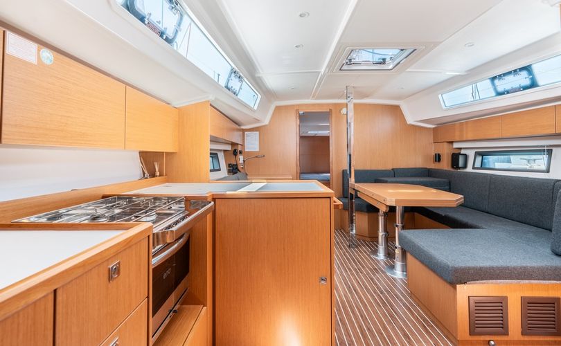Bavaria C42