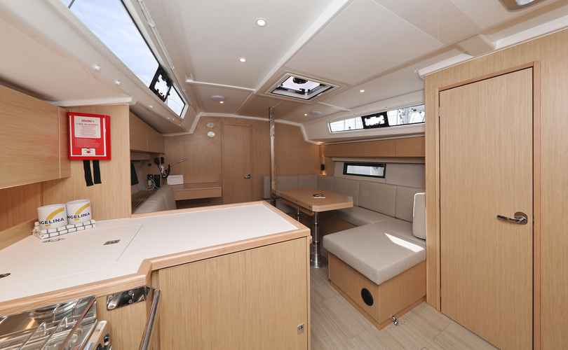 Photo Bavaria C42 (2024)