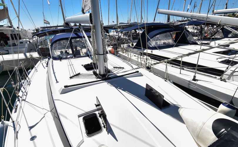 Bavaria C42