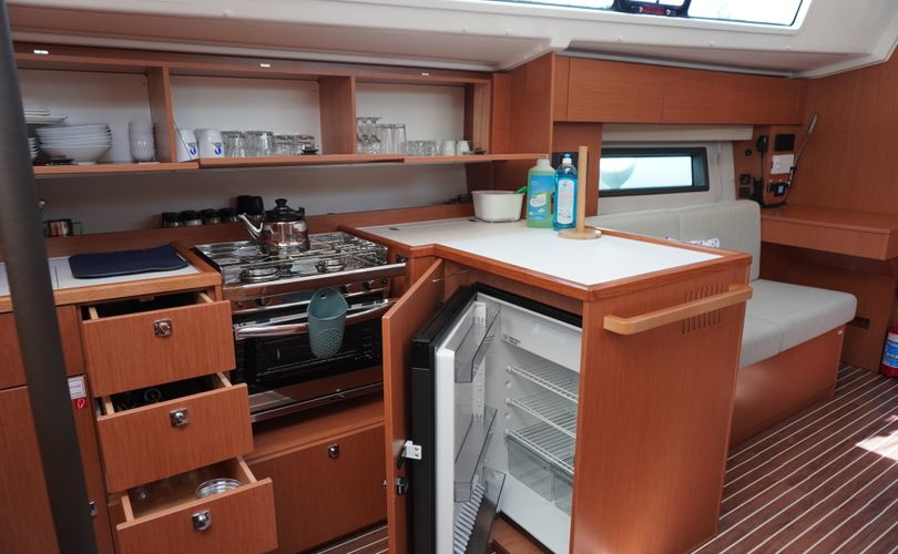 Bavaria C42