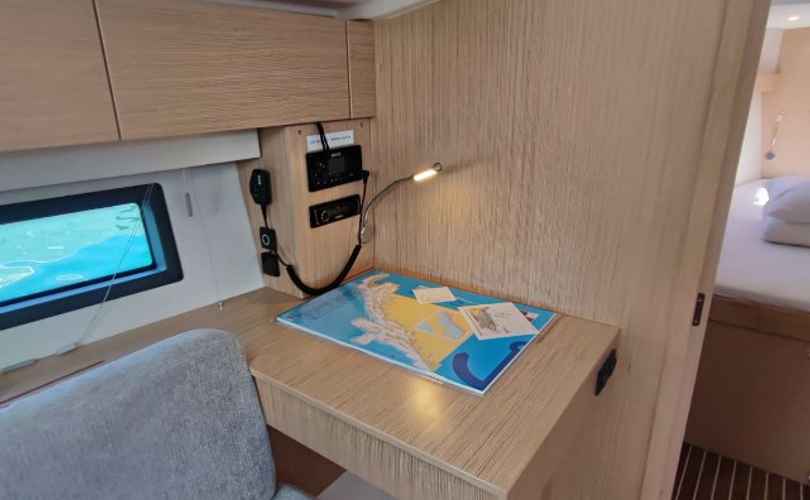 Photo Bavaria C42 (2023)