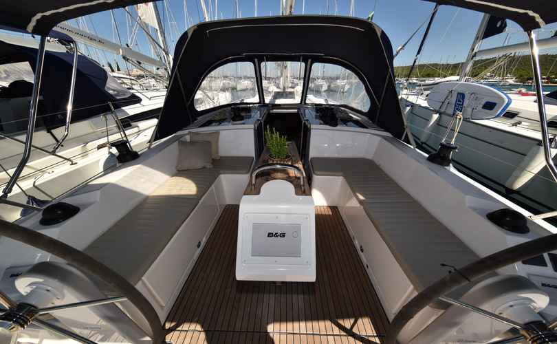 Bavaria C42