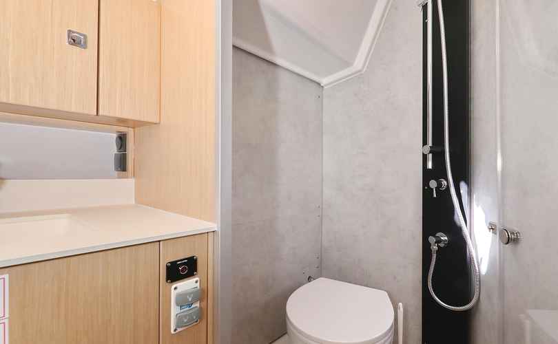 Photo Bavaria C42 (2024)