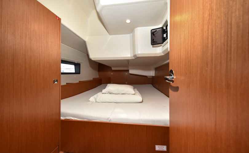 Bavaria C42