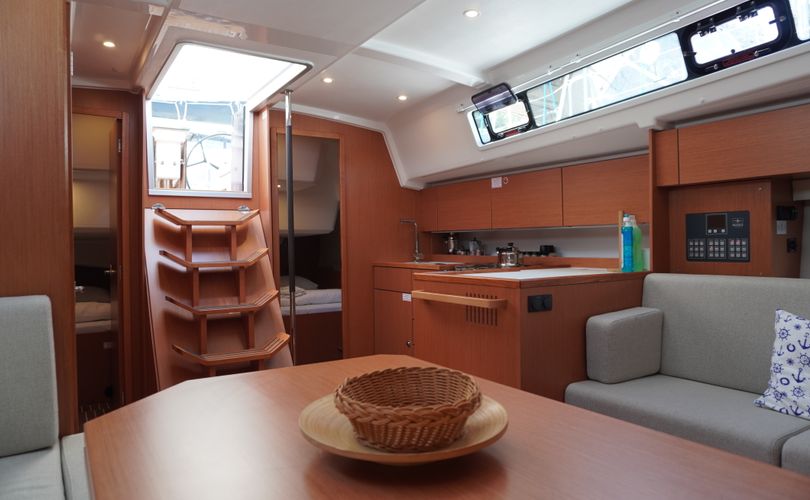 Bavaria C42