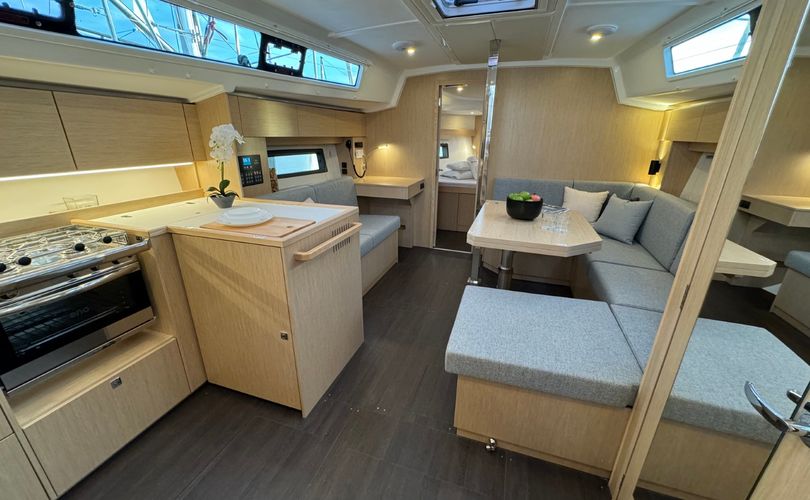 Photo Bavaria C42 (2024)