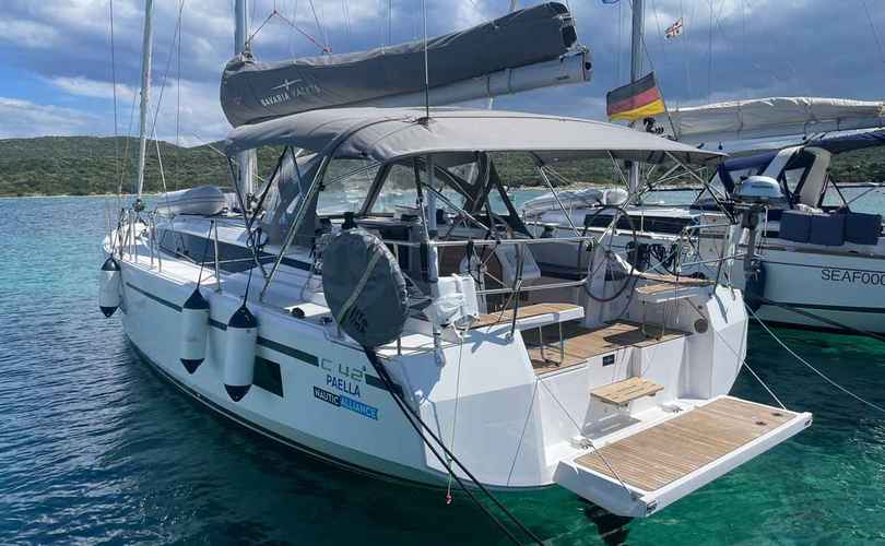 Photo Bavaria C42 (2024)