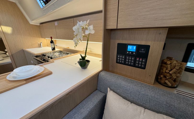 Photo Bavaria C42 (2024)
