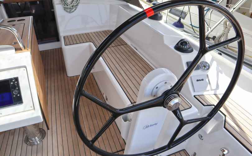 Photo Bavaria C42 (2024)