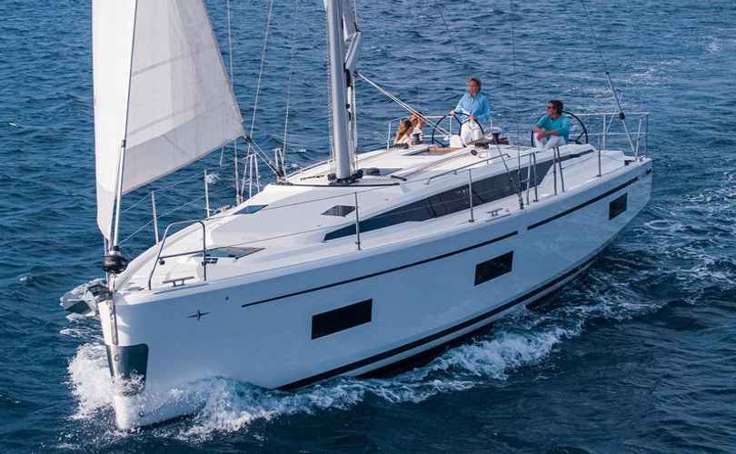 Photo Bavaria C42 (2024)