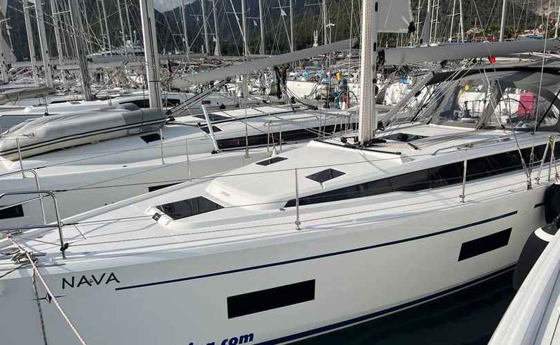 Photo Bavaria C42 (2023)