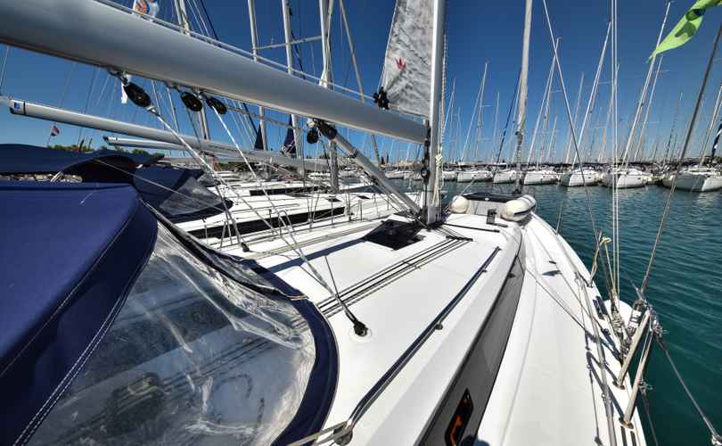Bavaria C42