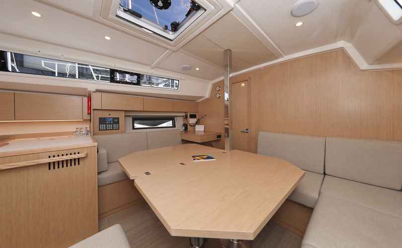 Photo Bavaria C42 (2024)