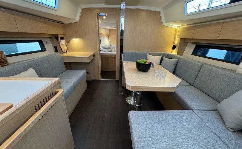 Photo Bavaria C42 (2024)