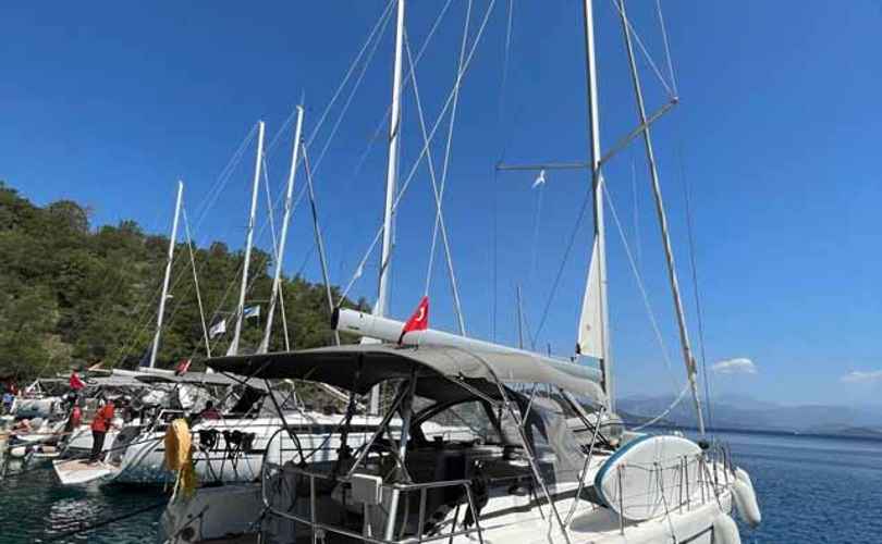 Bavaria C42