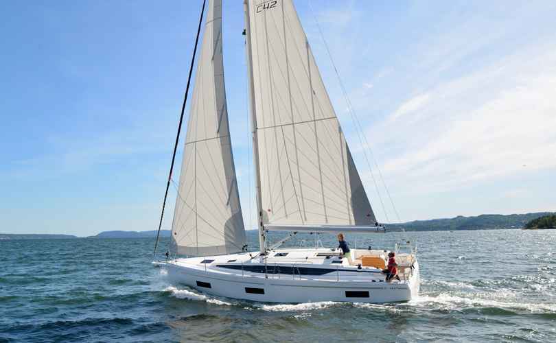 Photo Bavaria C42 (2024)