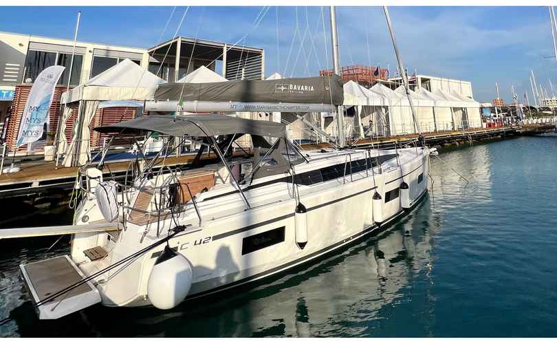 Bavaria C42