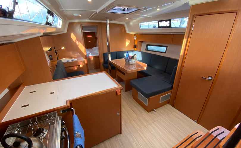 Photo Bavaria C42 (2022)