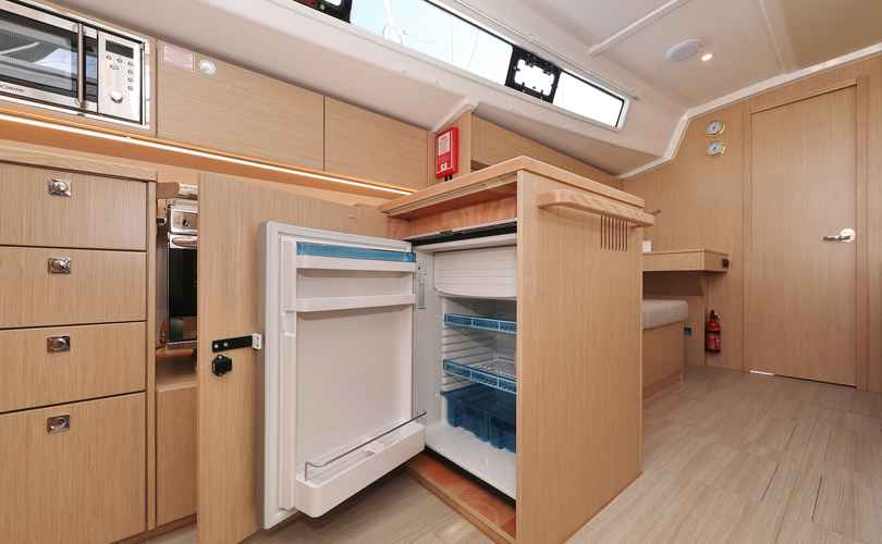 Photo Bavaria C42 (2024)