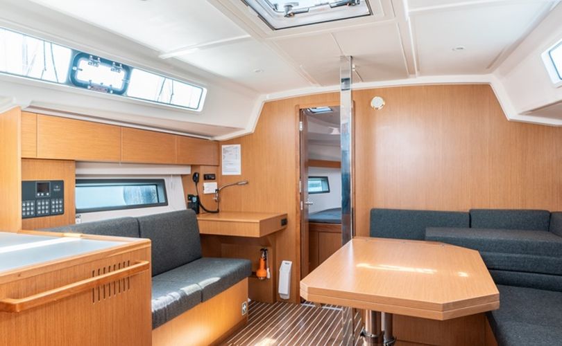 Bavaria C42