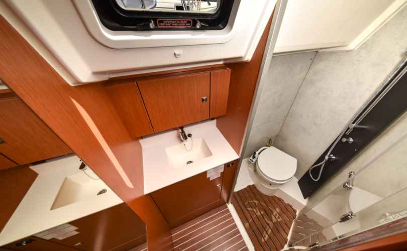 Bavaria C42