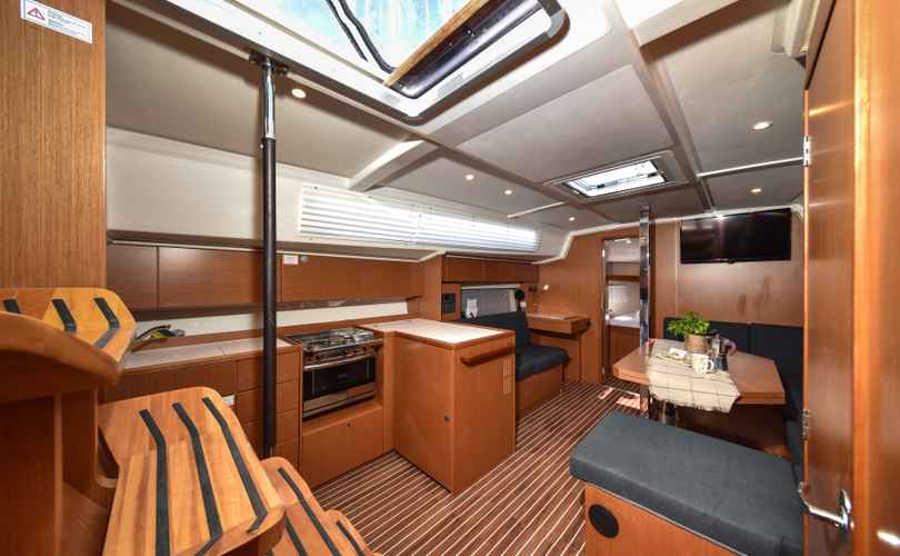 Bavaria C42