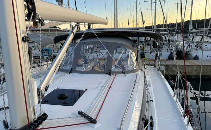 Photo Bavaria C42 (2024)