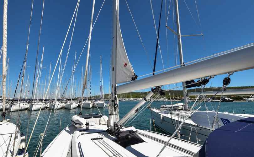 Bavaria C42