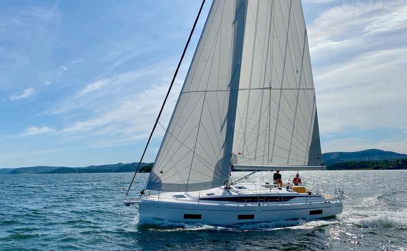 Bavaria C42
