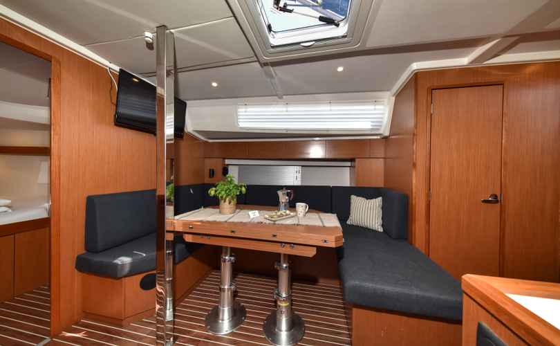 Bavaria C42
