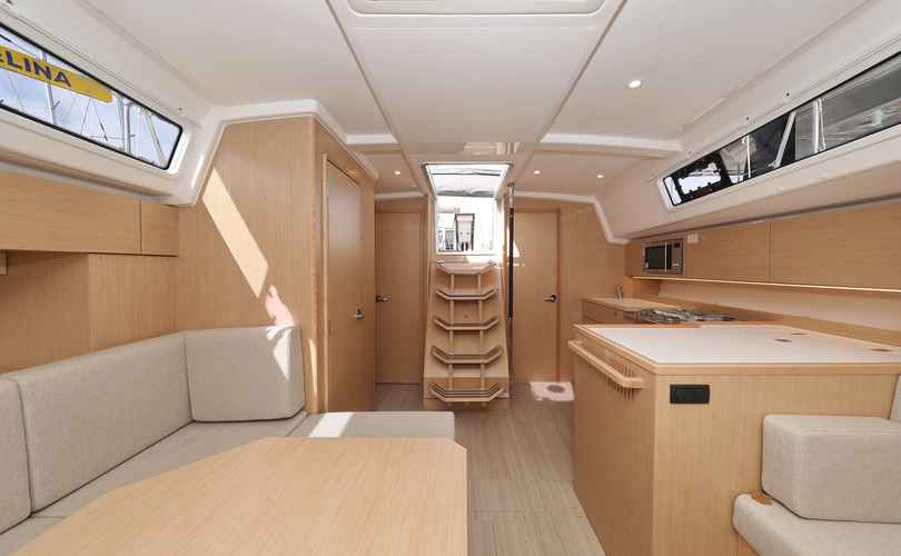 Photo Bavaria C42 (2024)