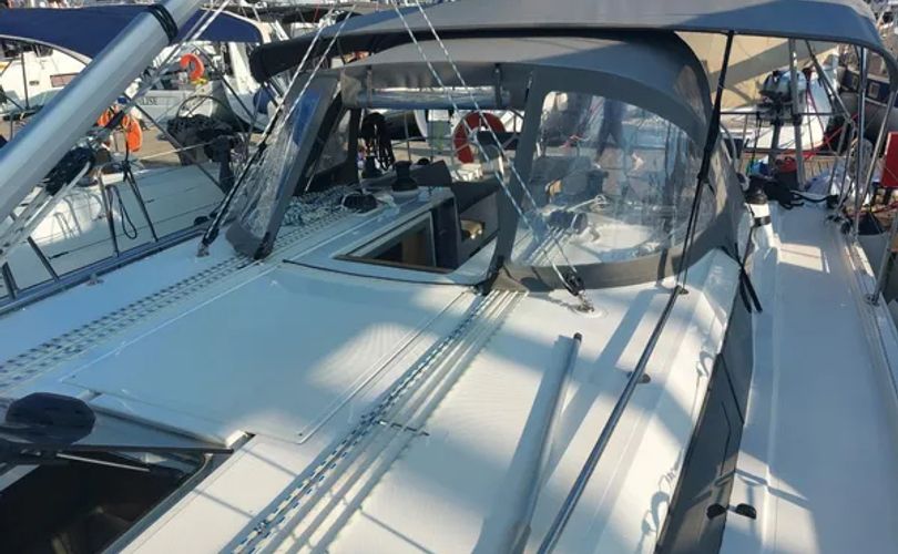 Photo Bavaria C42 (2023)