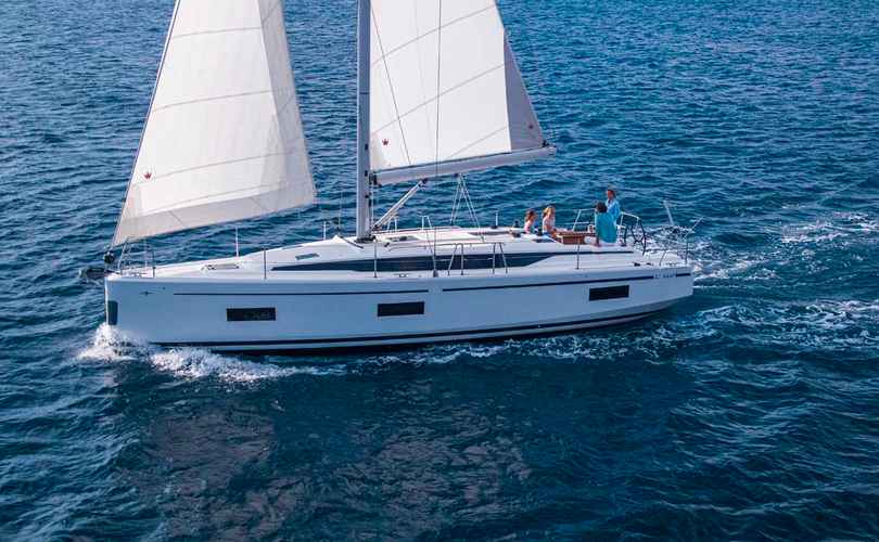 Photo Bavaria C42 (2024)