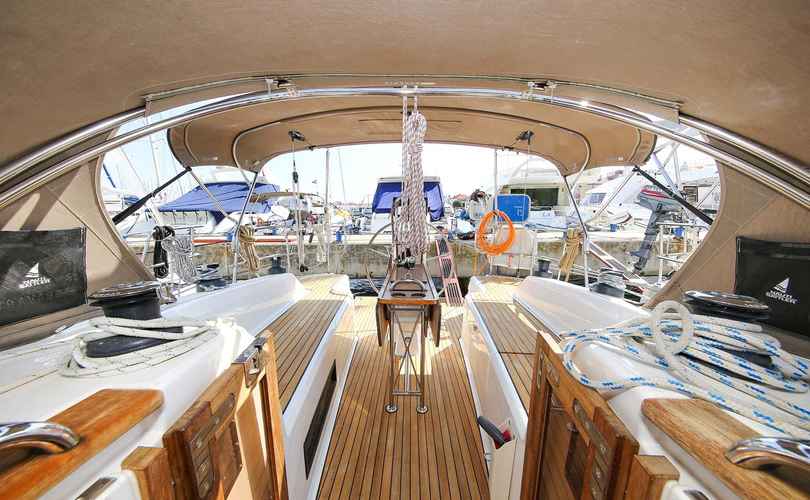 Bavaria Cruiser 33