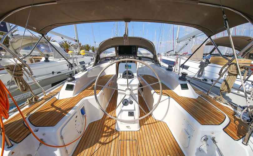 Bavaria Cruiser 33