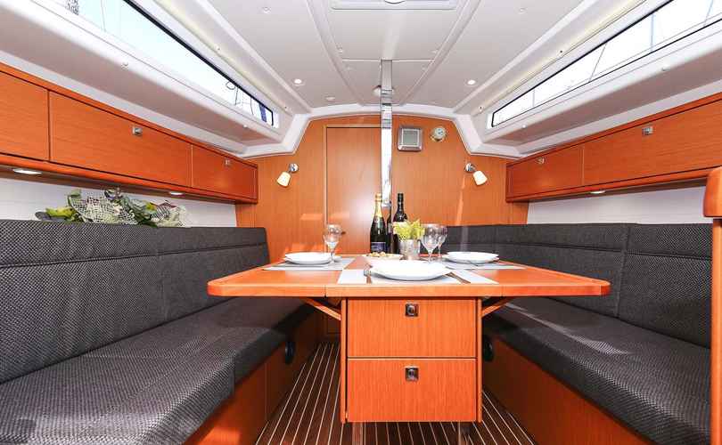 Bavaria Cruiser 34