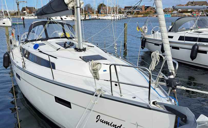 Bavaria Cruiser 37