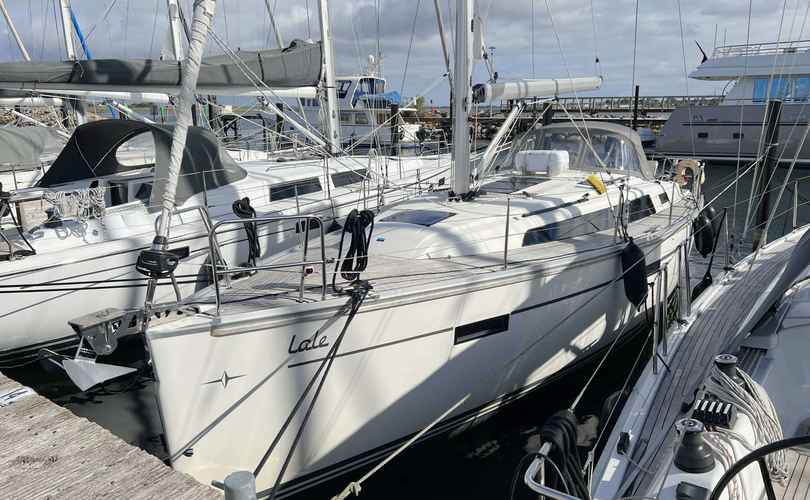 Bavaria Cruiser 37