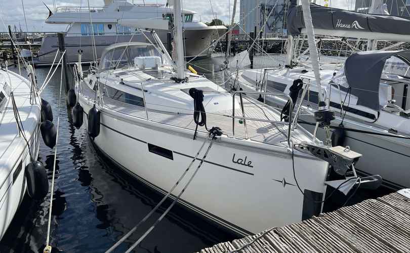 Bavaria Cruiser 37