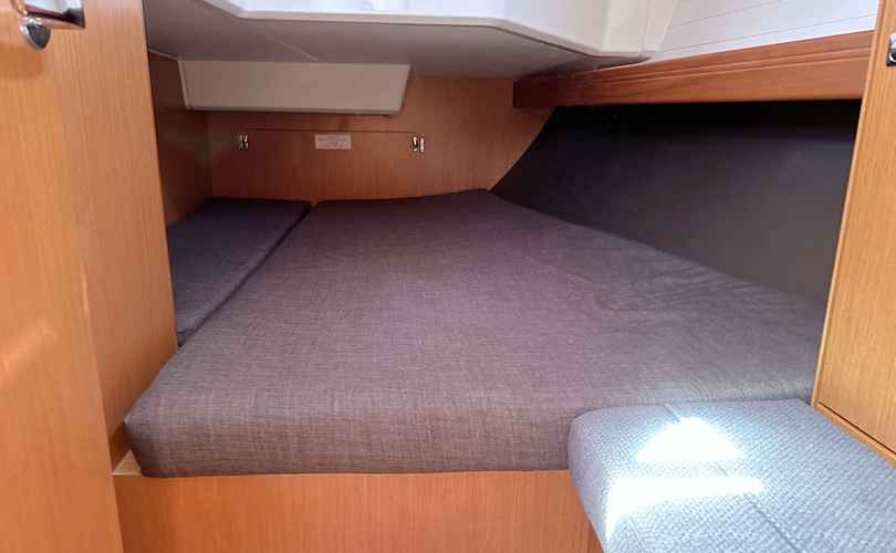 Bavaria Cruiser 37