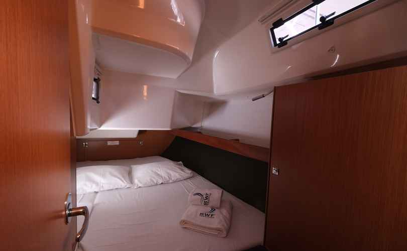 Bavaria Cruiser 37