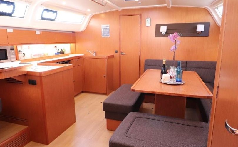 Bavaria Cruiser 51