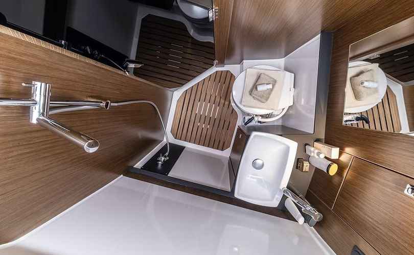 Photo Bavaria Vida 33 HT (2022)